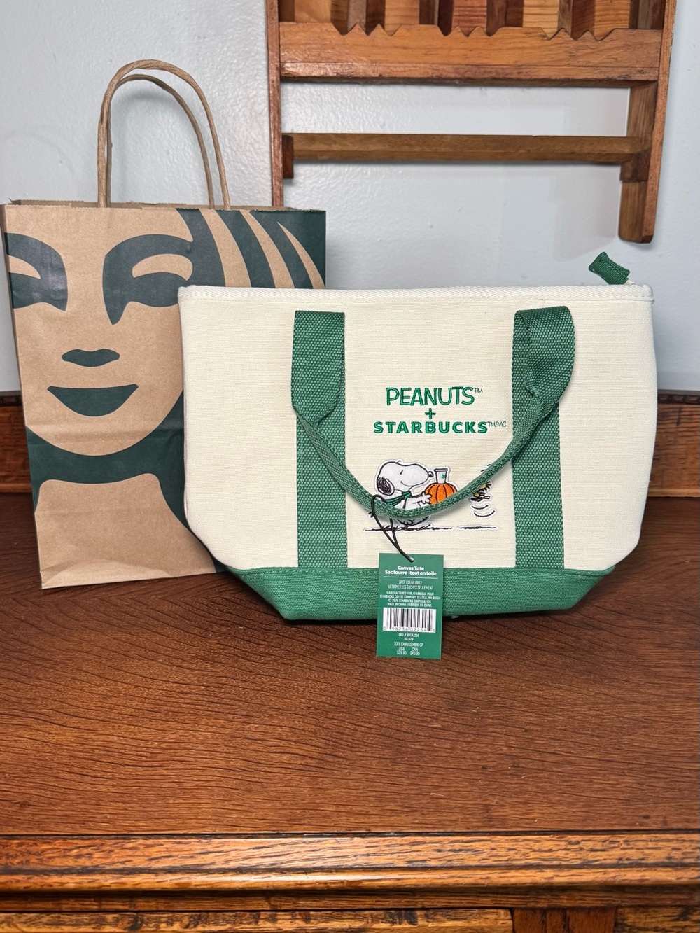 Starbucks Cream and Green Peanuts Canvas Tote with Snoopy